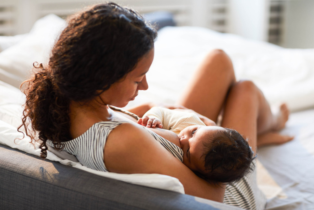 Wochenbett: Der Körper nach der Geburt & wichtige Tipps
