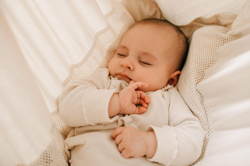 Schlaf für dein Baby. Zeit für dich.
